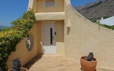 Villa til salgs med spektakulær utsikt over Altea-bukten
